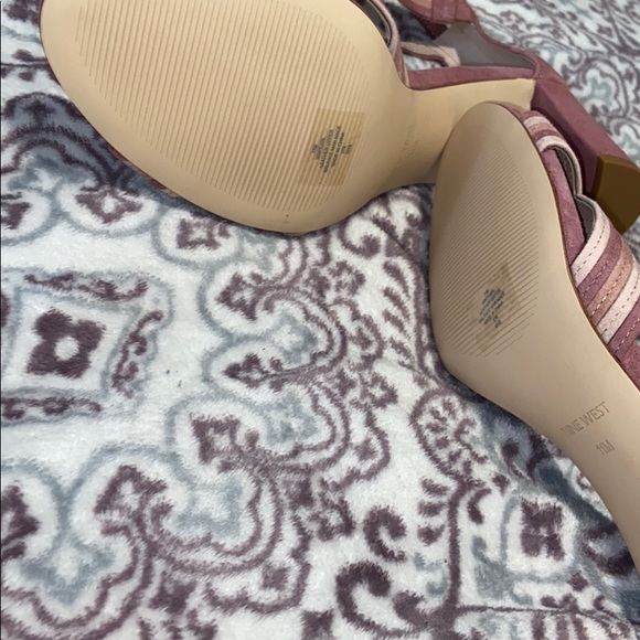 Pink heels - Picture 4 of 4